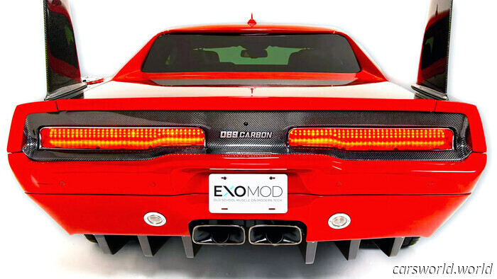 Этот Challenger 2022 года клянётся, что он родился в 1969 году | Carscoops